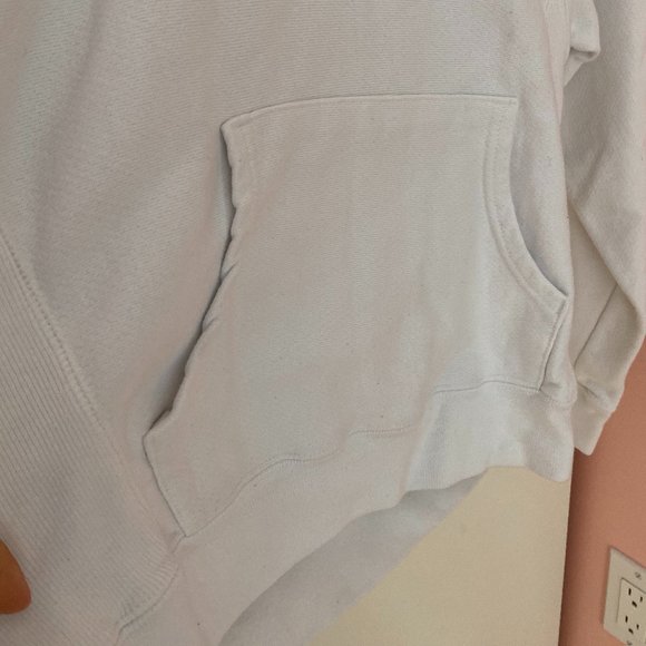 Champion Sweater - Picture 3 of 8